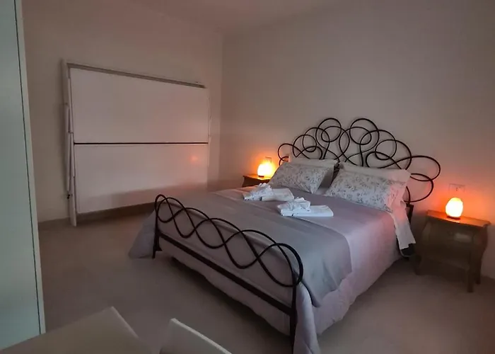 Apartament Casa Emanuela 1 *